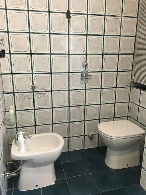 Elegant Apartment San Babila ,5 Minutes From Duomo Milano